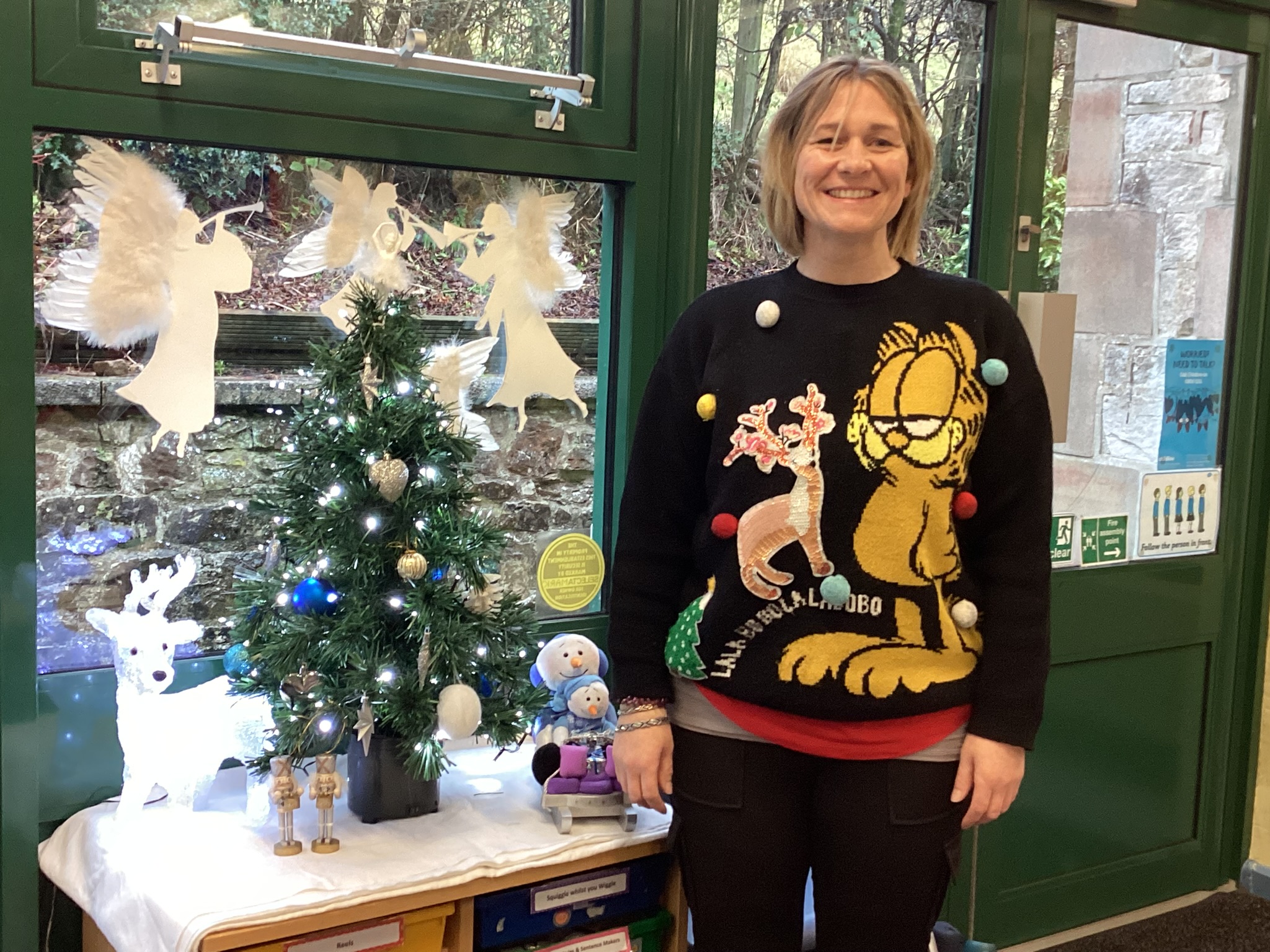 Save the Children – Happy Jumper Day Save the Children – Happy Jumper Day